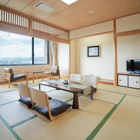Hotel Chres Kōchi Exterior foto